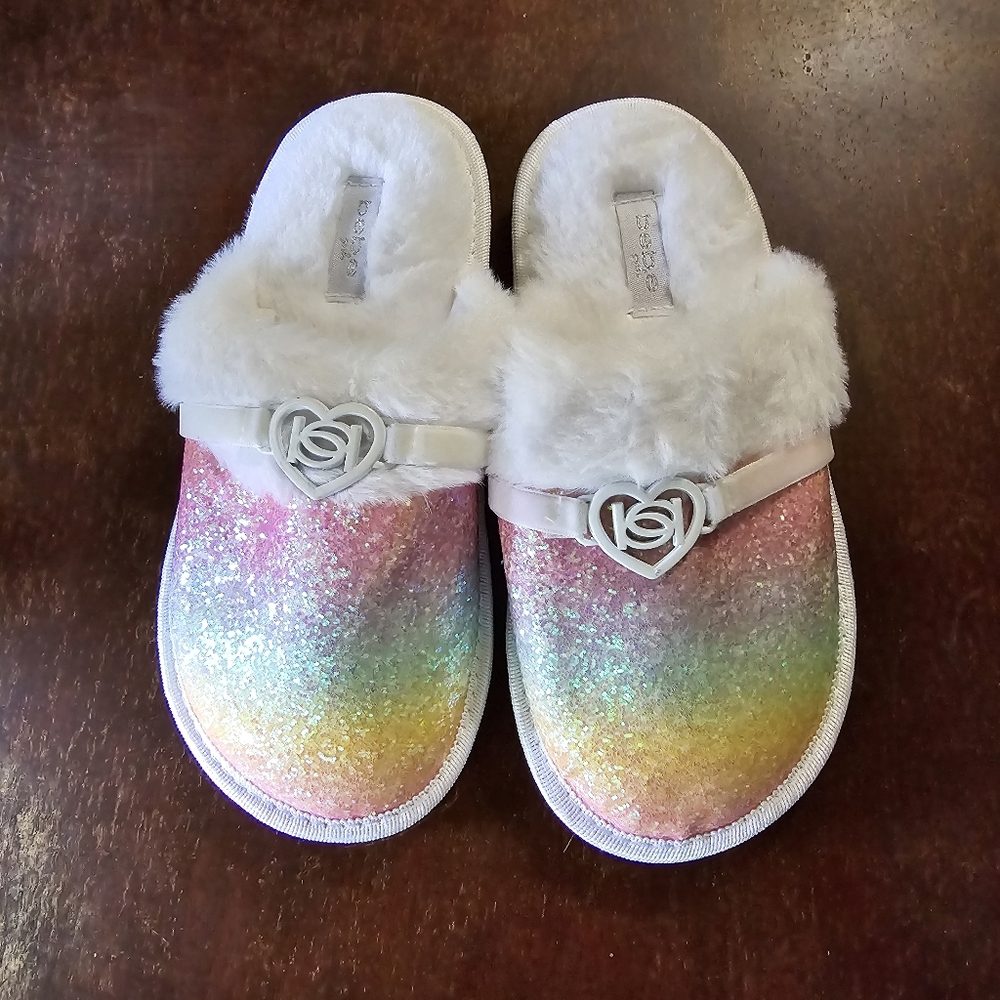 Girls NWOT Bebe Rainbow Glitter Slippers